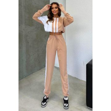 Compleu sport One Balance, bluza cu manseta tip manusa, snur in talie si pantaloni cu banda elastica, Bej