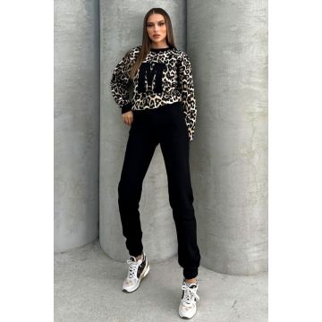 Compleu vatuit By Muse, cu bluza animal print si pantaloni cu snur, Negru